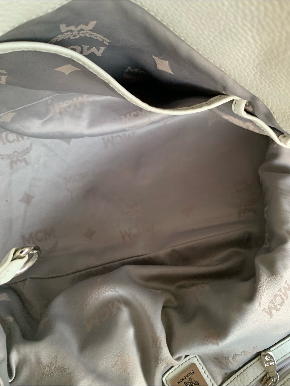 MCM Limited Edition Tote - Picture 9 of 14